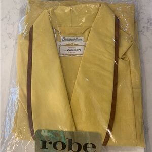 Vintage Men's Robe by WELDON  Large  Permanent Press Original Package GROOVY!